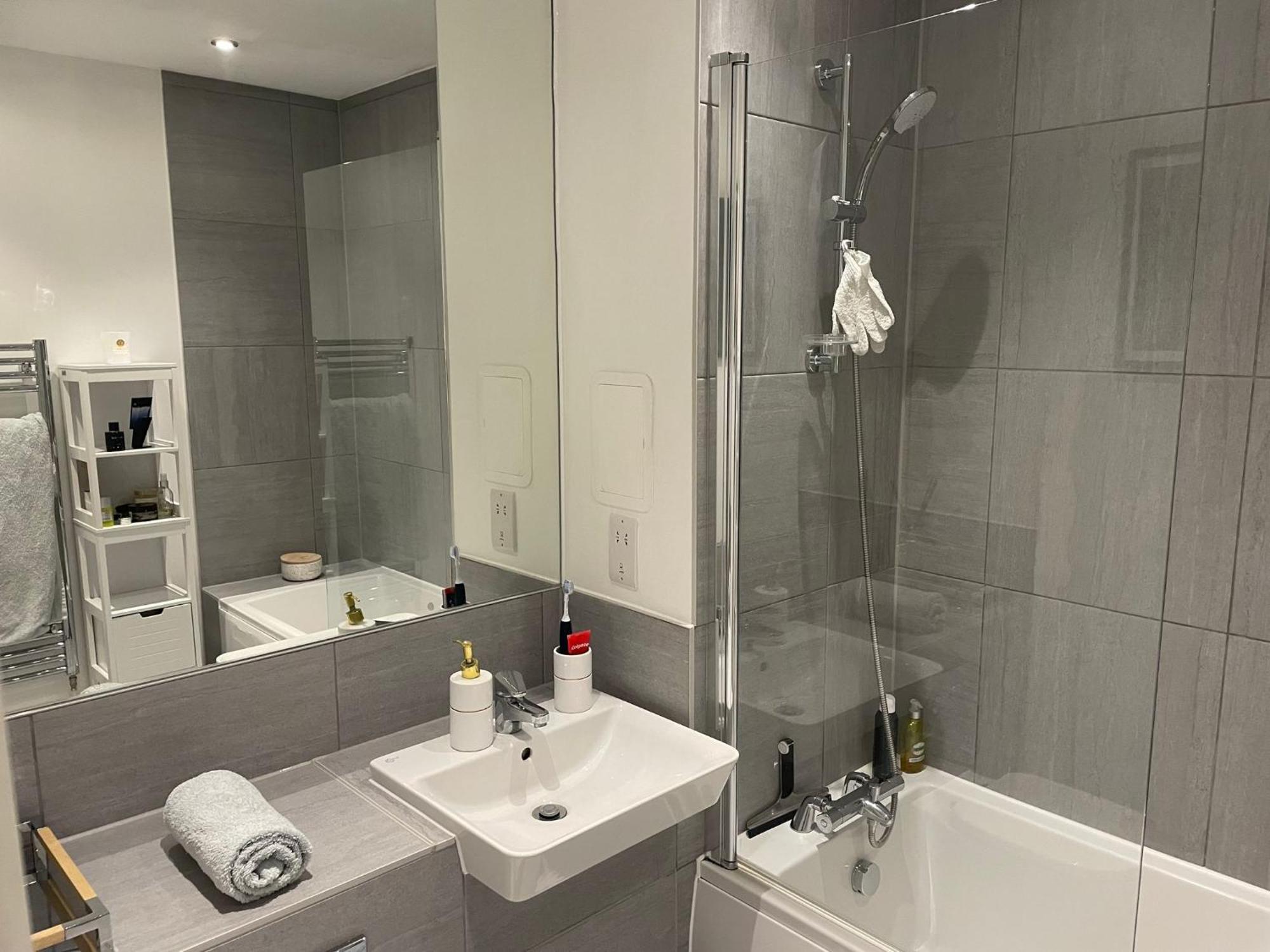 Malixa Uk Apartment Croydon Exterior photo